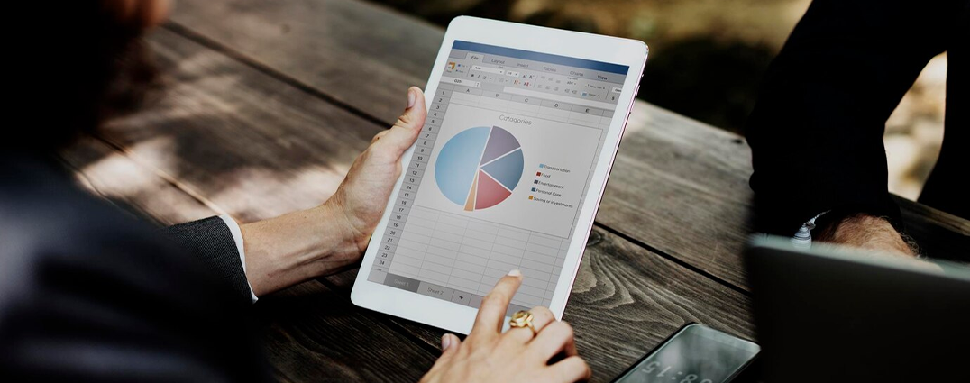 Bringing an Early Education System to the US With a Specialized e-Commerce Web Application 